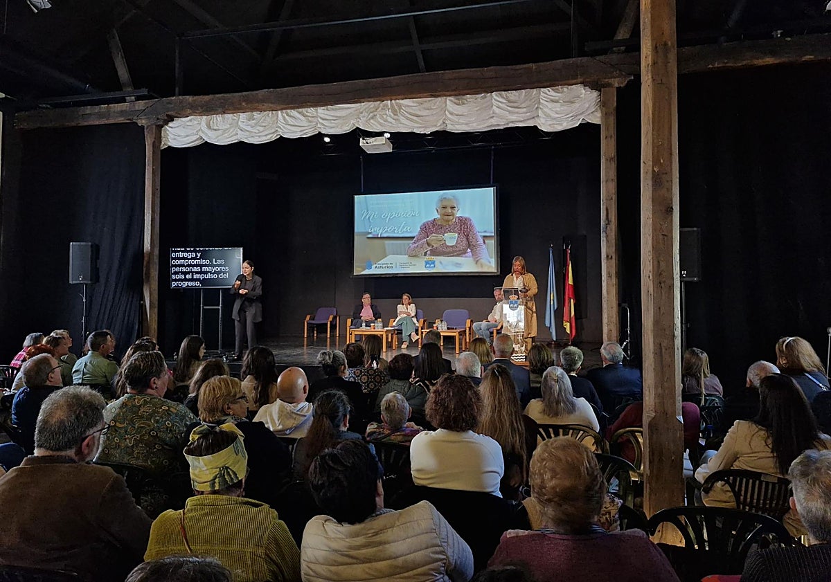 Imagen principal - El compromiso de Asturias en el Día Internacional de las Personas Mayores: más centros de atención diurna para «fortalecer la proximidad»