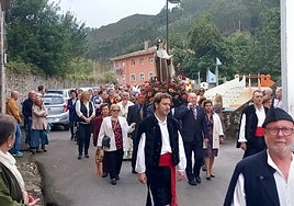 Procesión de Santa Teresa, en Nueva de Llanes.