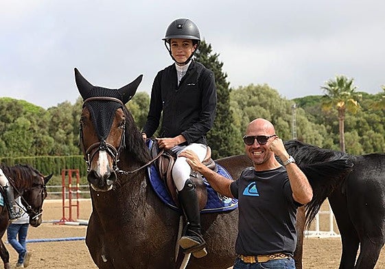 Ana Castro, de El Forcón de Castrillón, campeona de España de saltos en categoría infantil