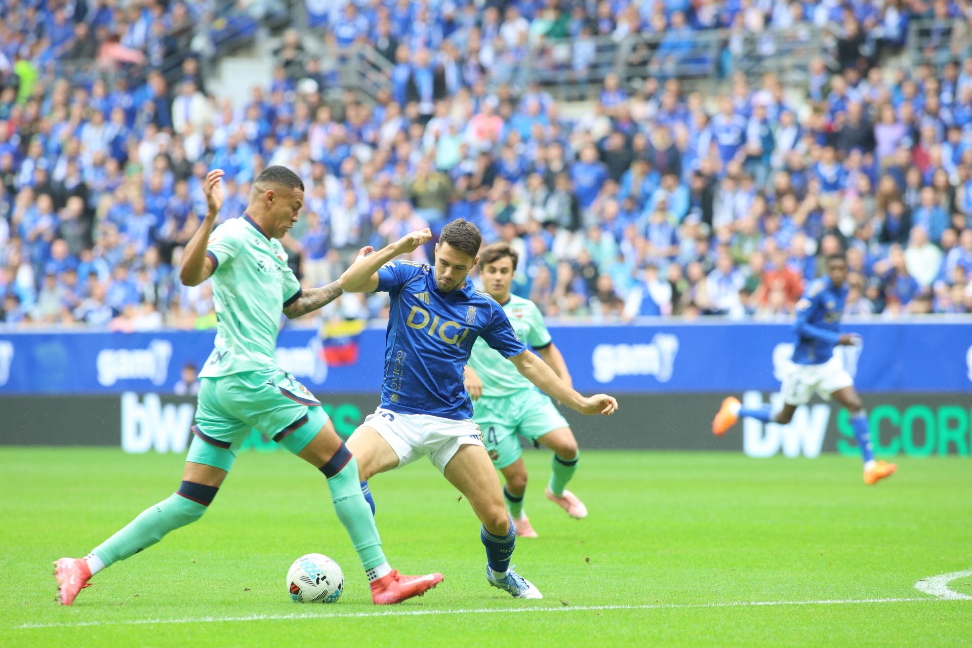 ¿Estuviste en el Real Oviedo - Levante? ¡Búscate!
