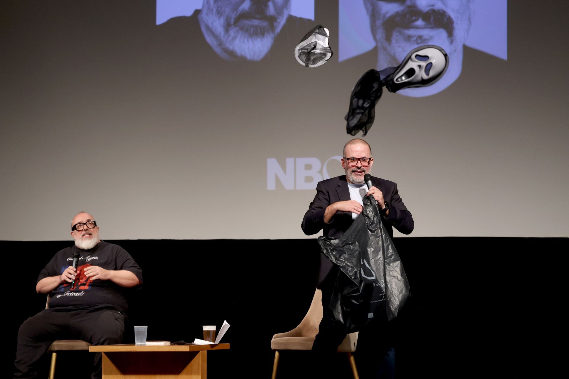 Oviedo brilla en su Noche Blanca, en imágenes