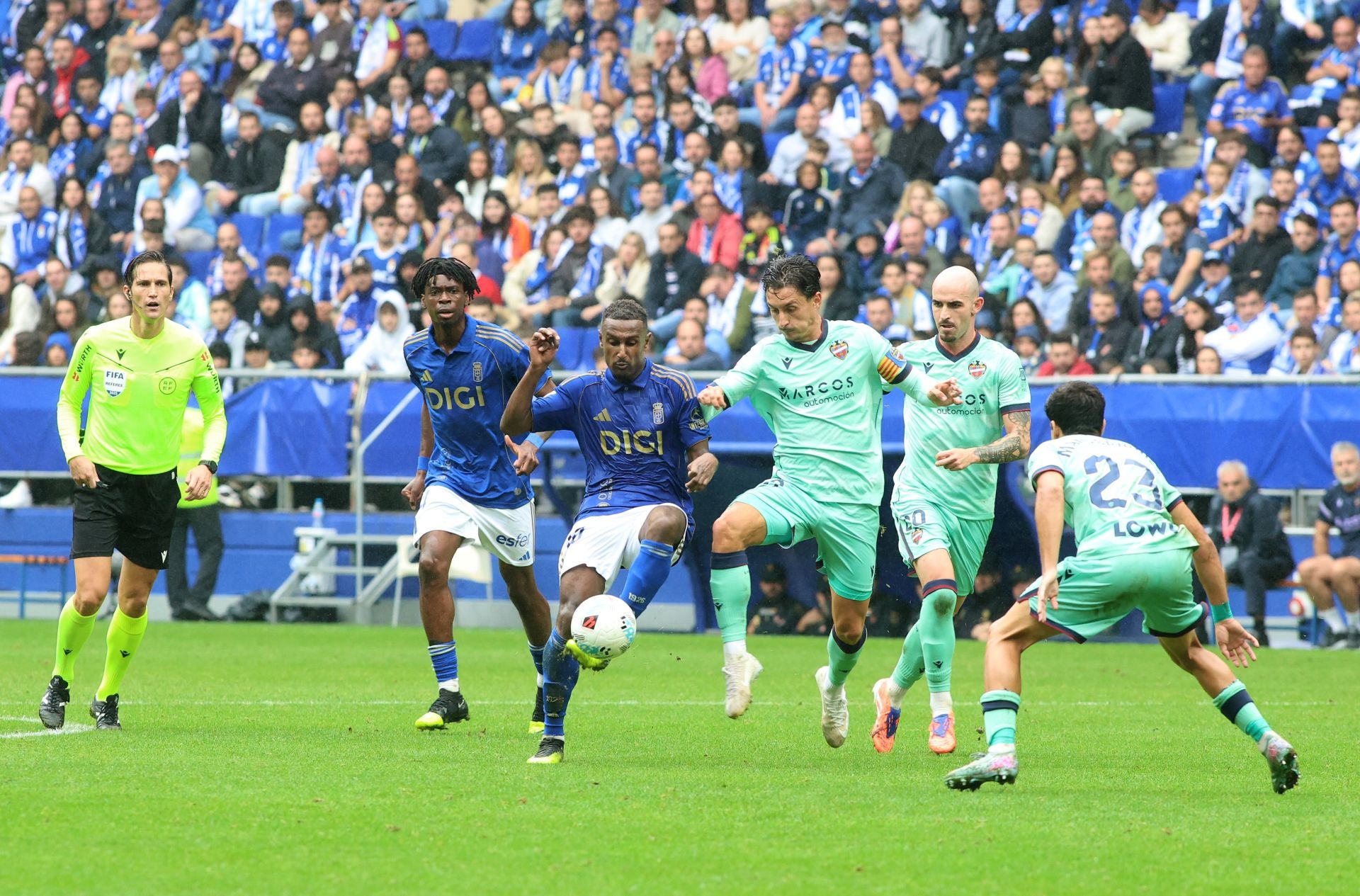 Las mejores jugadas del Real Oviedo 0-2 Levante, en imágenes