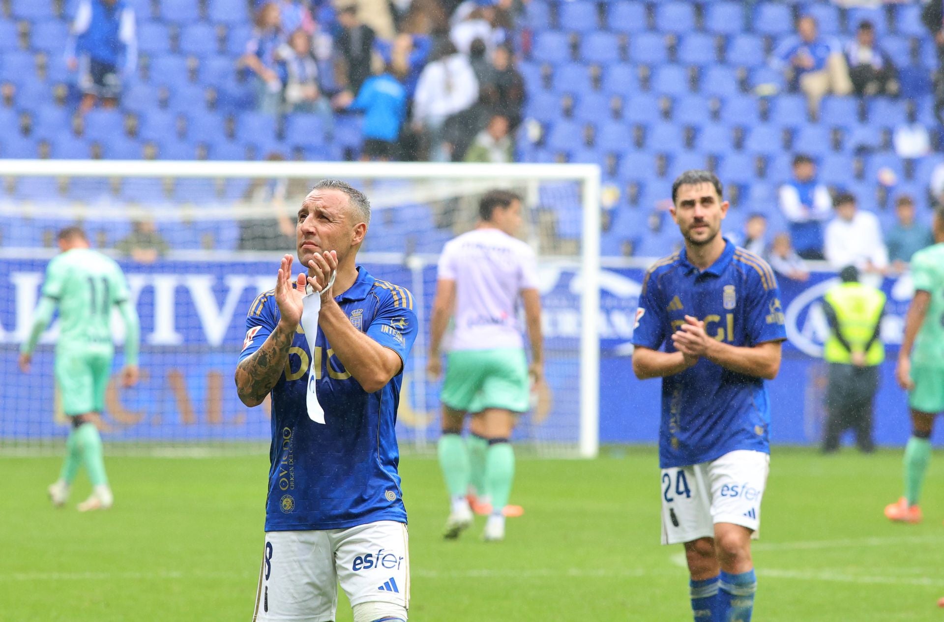 Las mejores jugadas del Real Oviedo 0-2 Levante, en imágenes