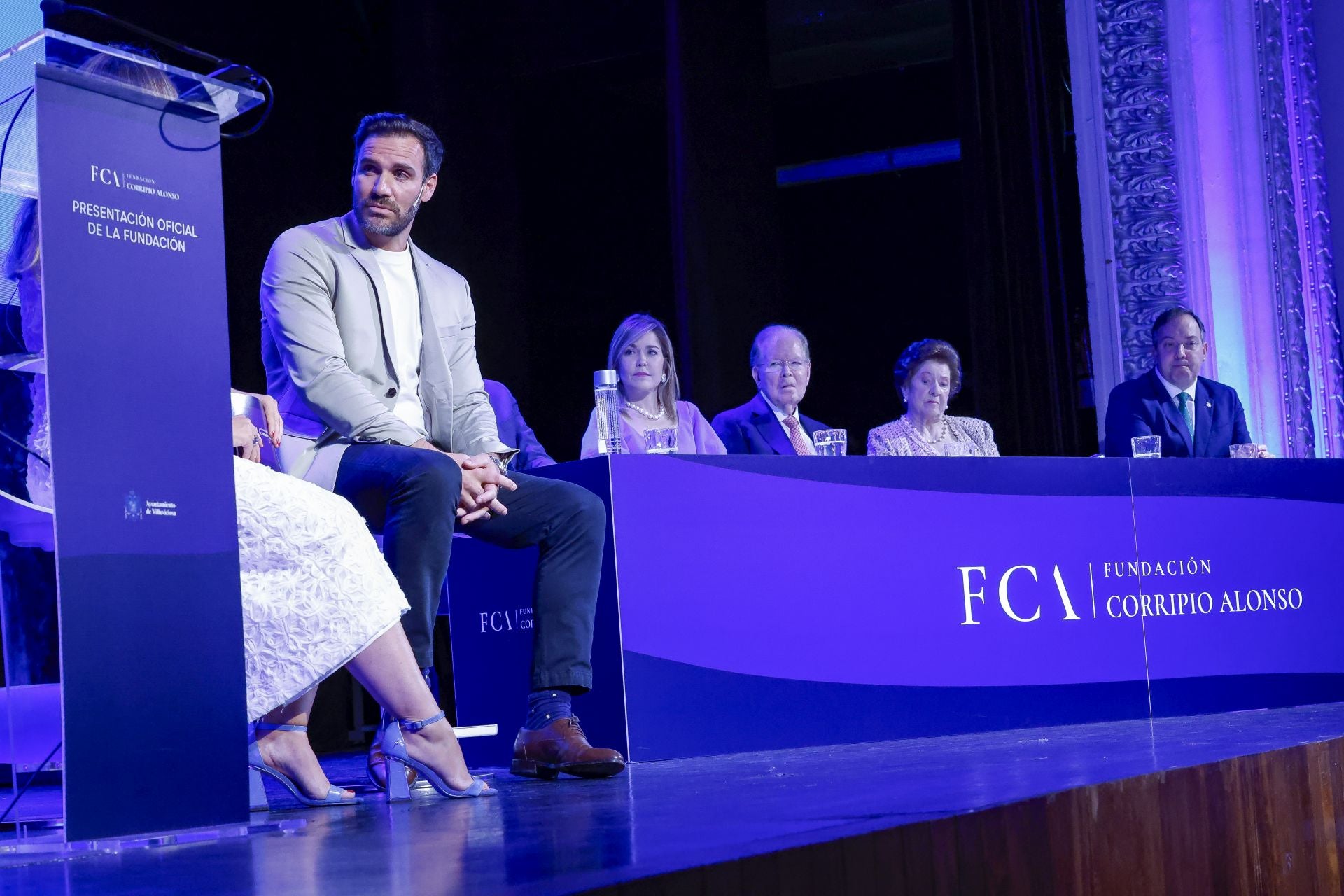 Así fue la presentación de la Fundación Corripio Alonso en el teatro Riera de Villaviciosa
