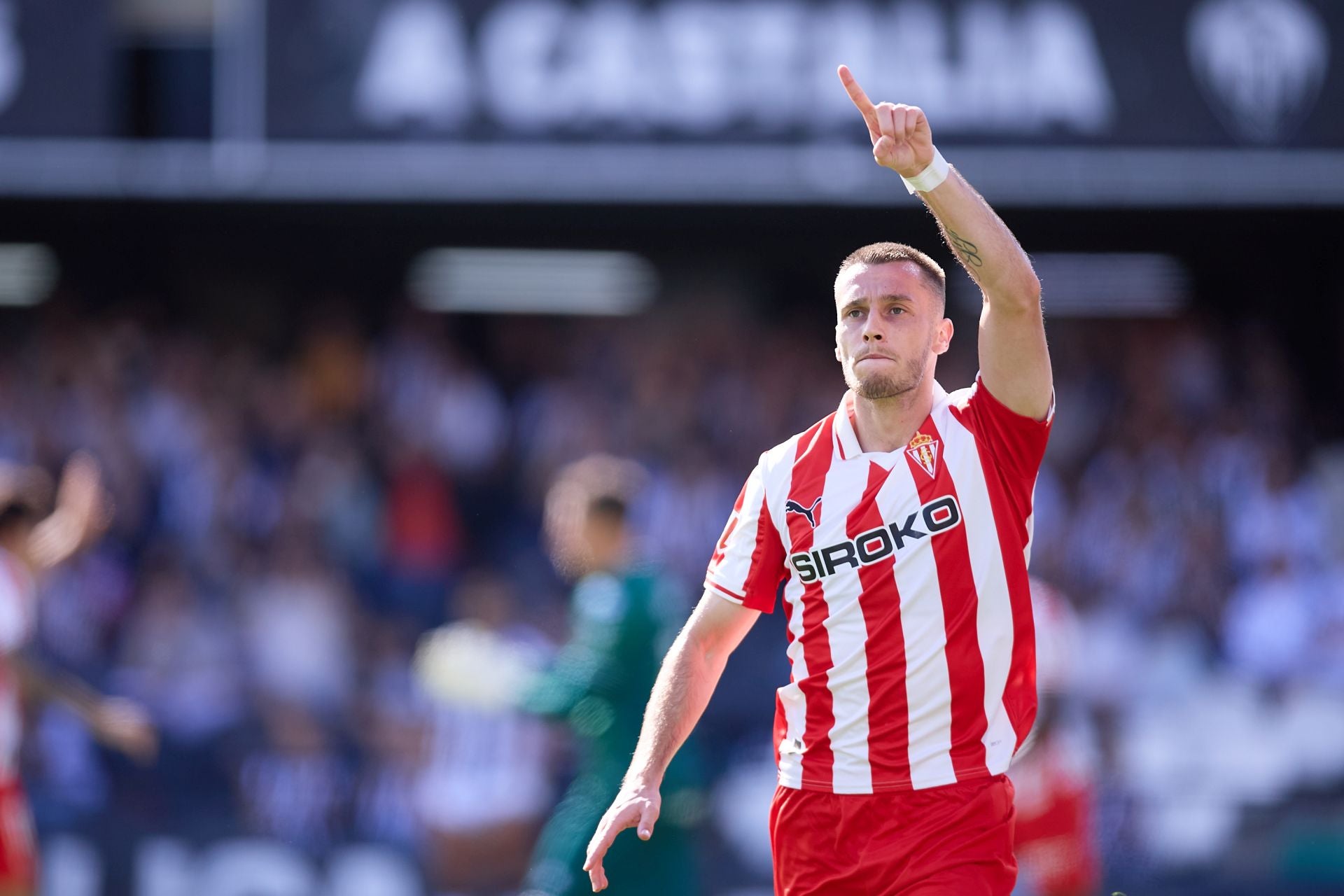 Las mejores jugadas del Castellón-Sporting, en imágenes