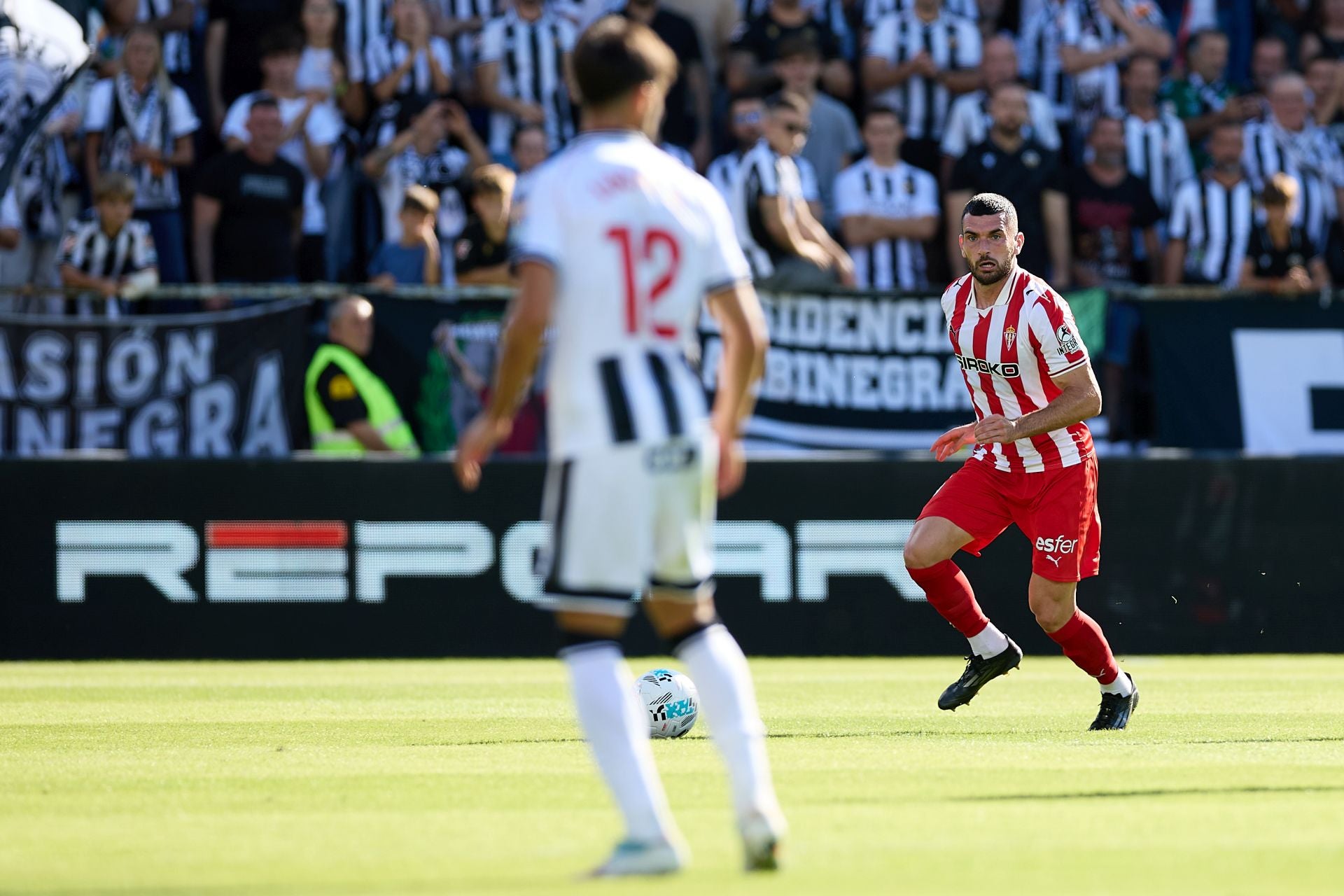 Las mejores jugadas del Castellón-Sporting, en imágenes