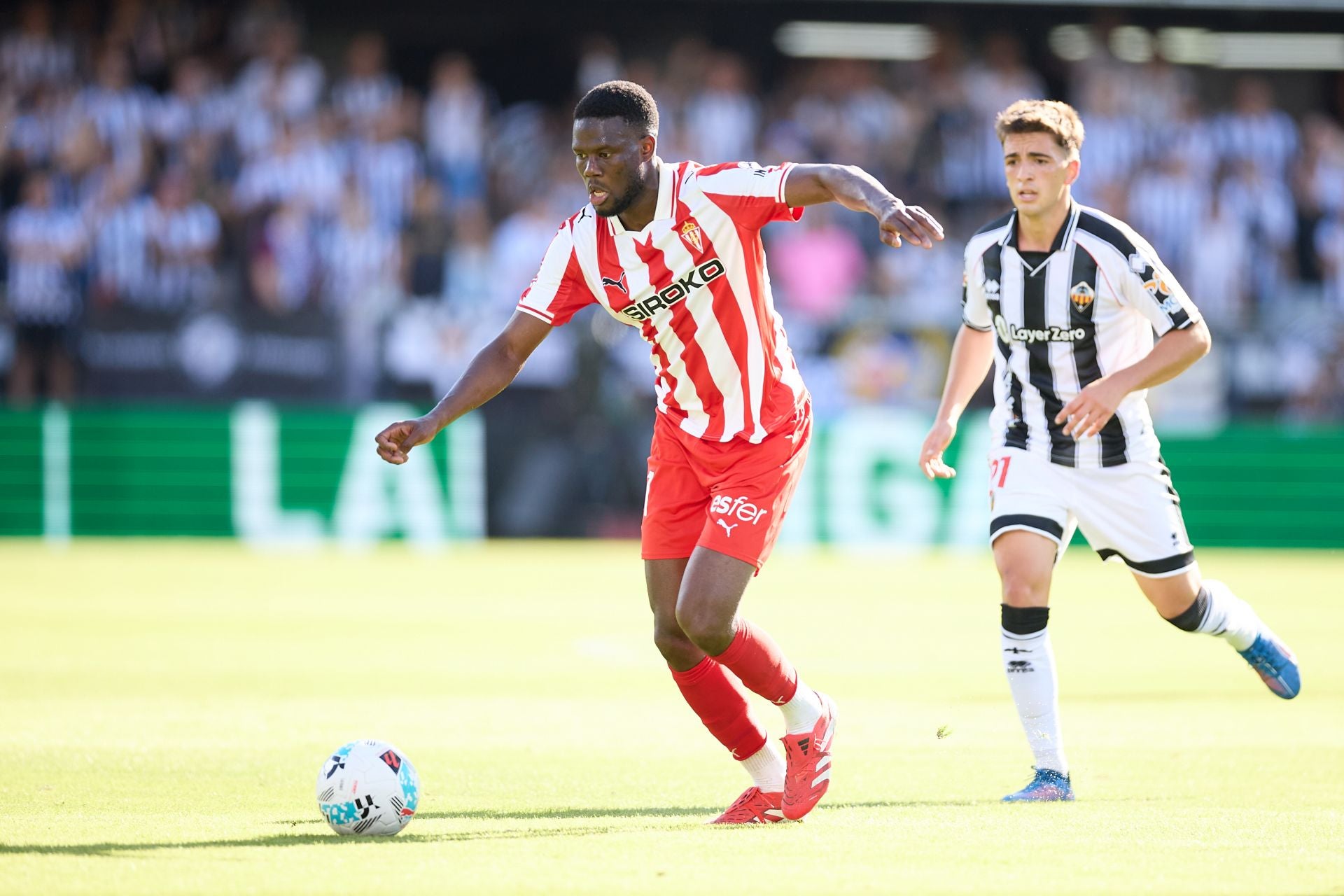 Las mejores jugadas del Castellón-Sporting, en imágenes