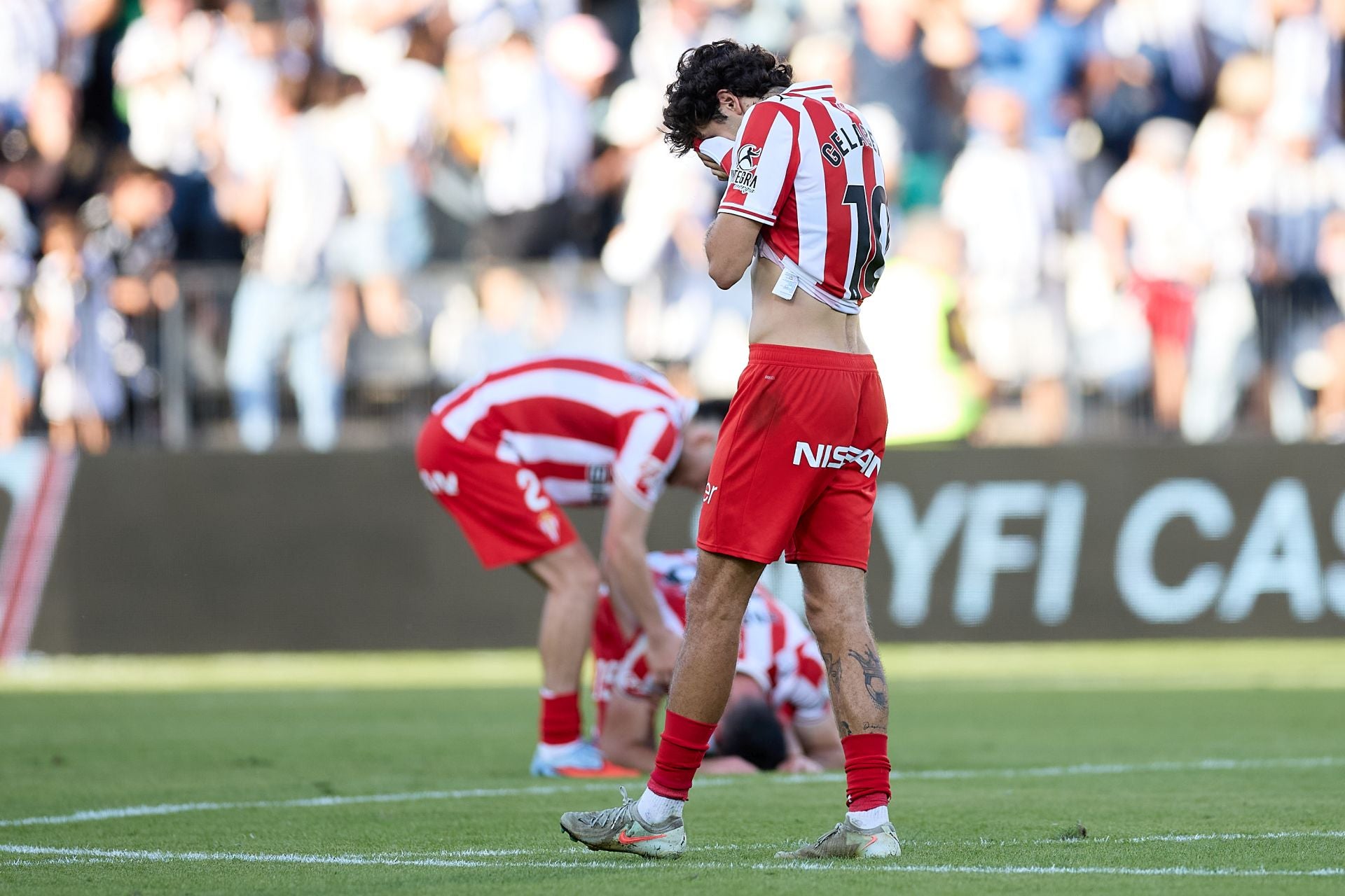 Las mejores jugadas del Castellón-Sporting, en imágenes