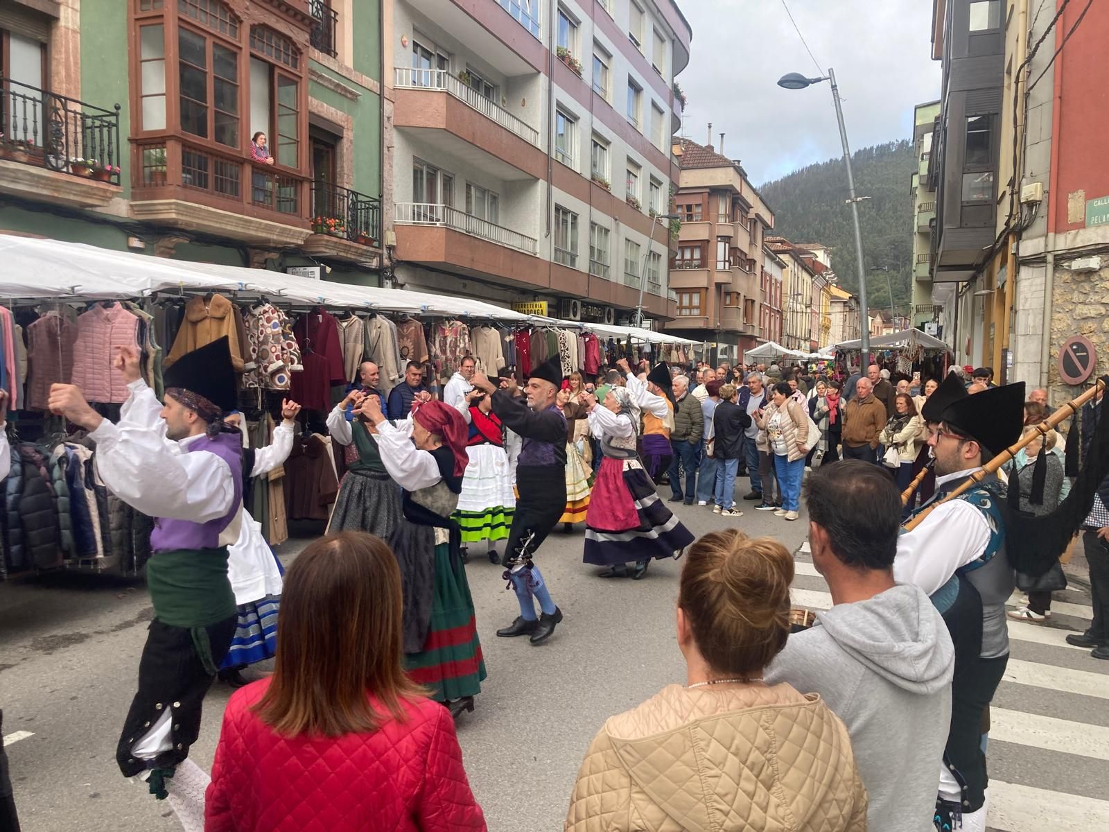 El Festival de la Avellana de Piloña, en imágenes