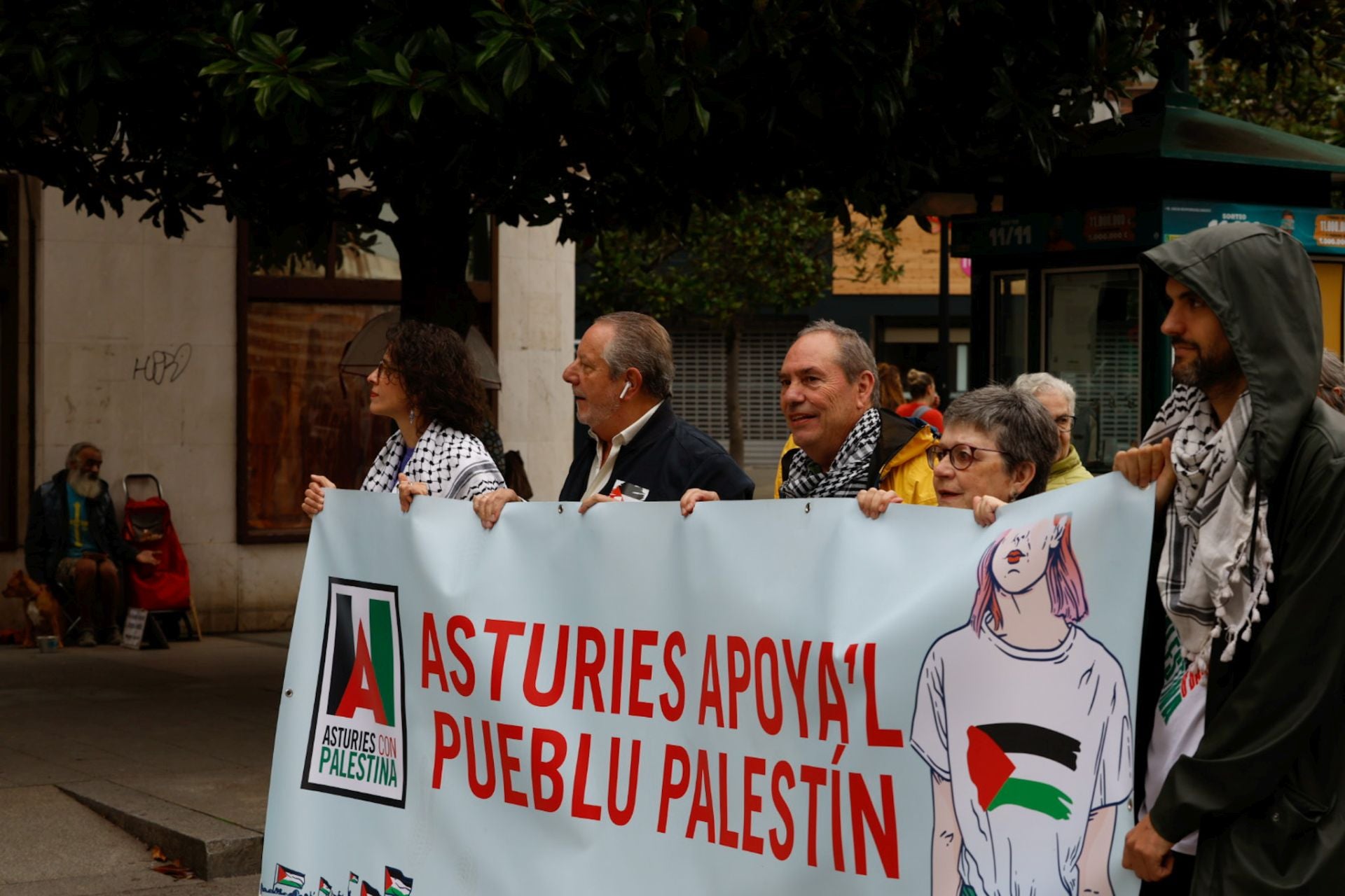 Las imágenes que deja la multitudinaria manifestación propalestina en Gijón