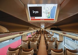 Interior de uno de los trenes de Iryo que compiten con Renfe.
