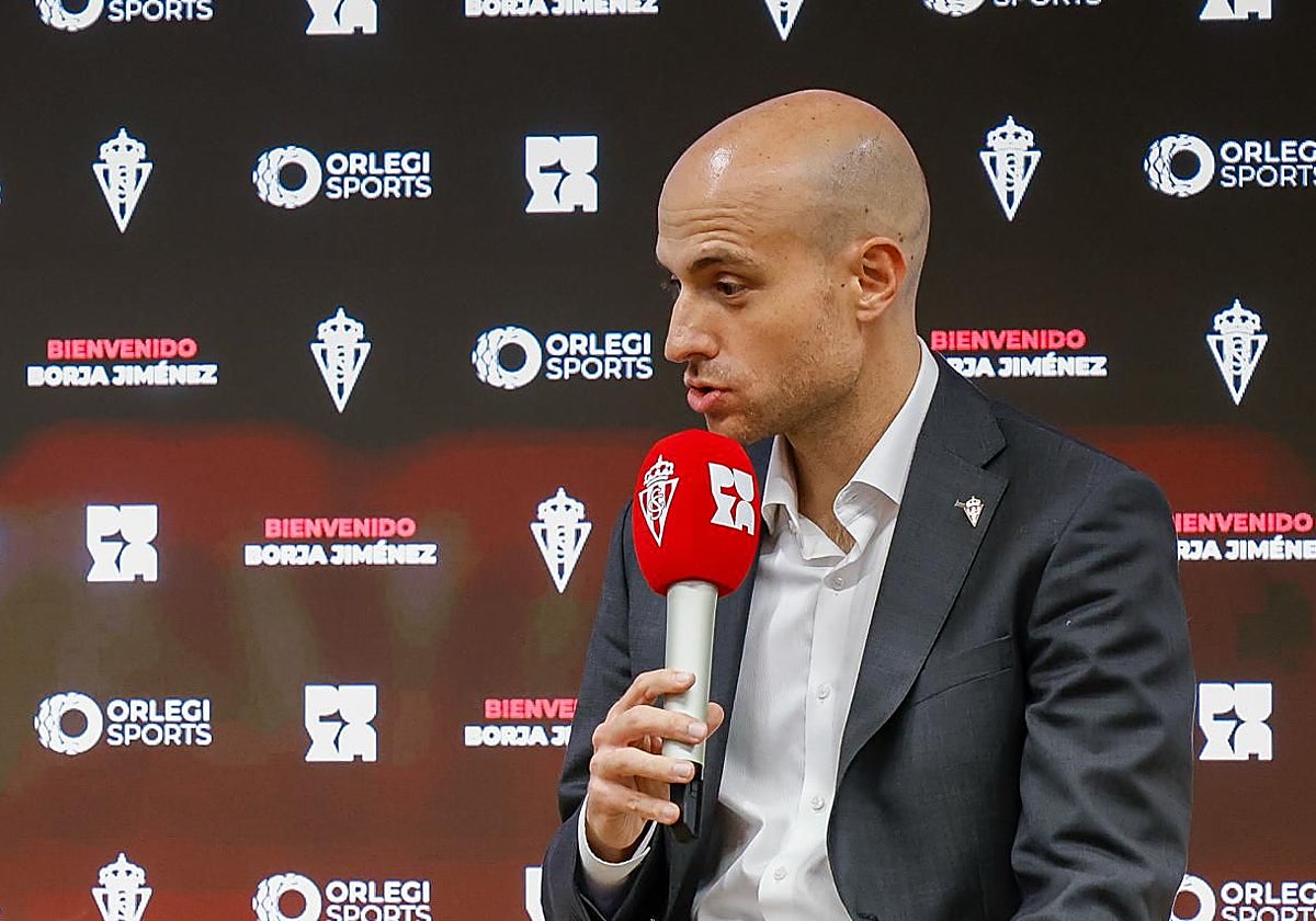 David Guerra, este mediodía, durante su intervención.