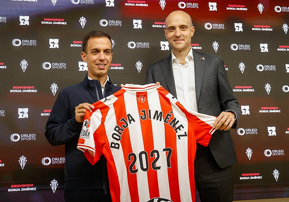 Borja Jiménez, este mediodía en El Molinón, junto a David Guerra.