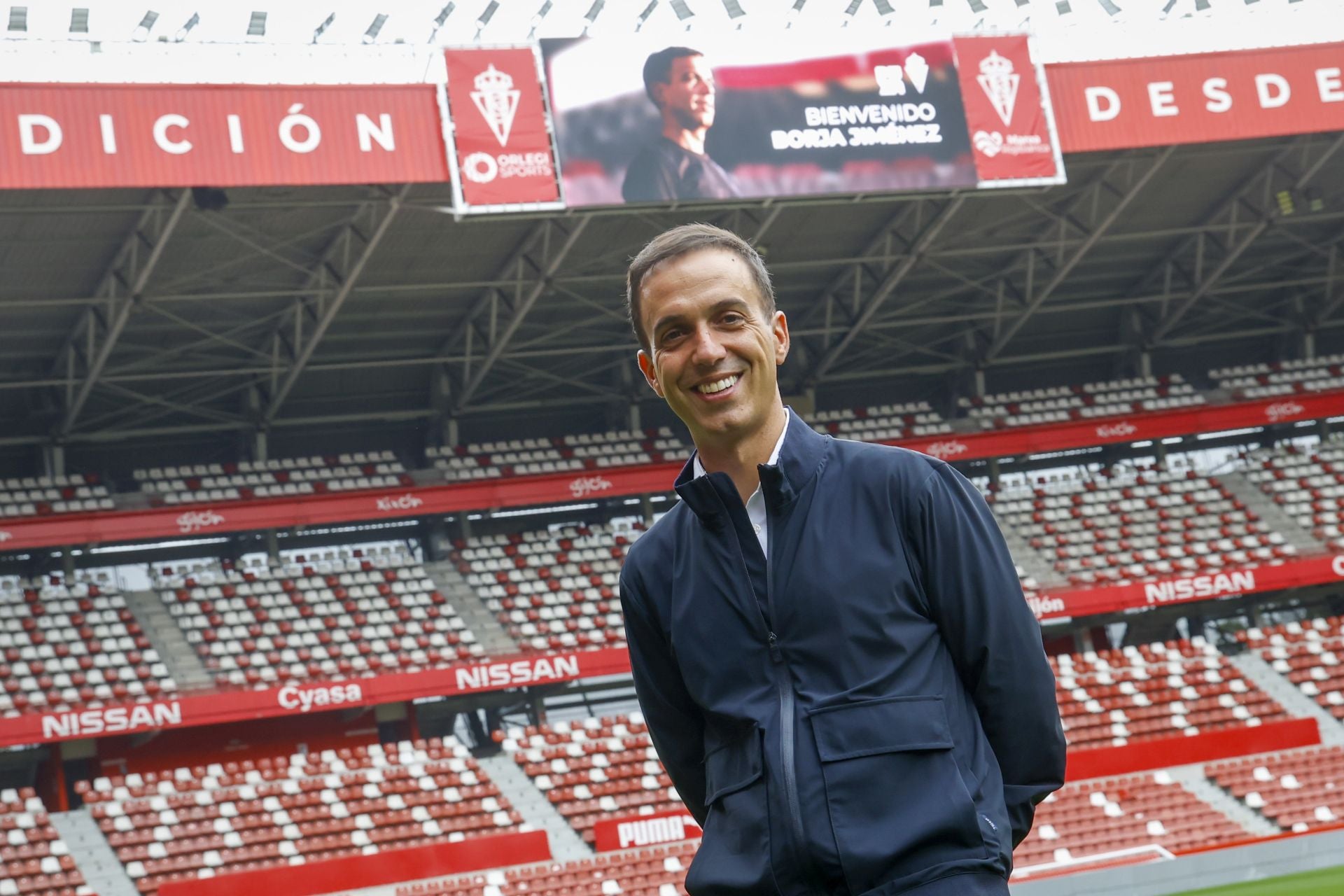 Así ha sido el primer día de Borja Jiménez, nuevo entrenador del Sporting de Gijón