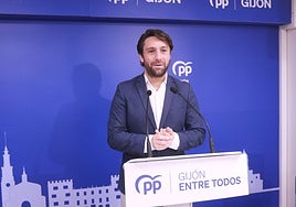 El presidente del PP de Gijón, Andrés Ruiz.