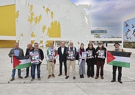 Representantes de algunos de los colectivos que participarán en la concentración del sábado.