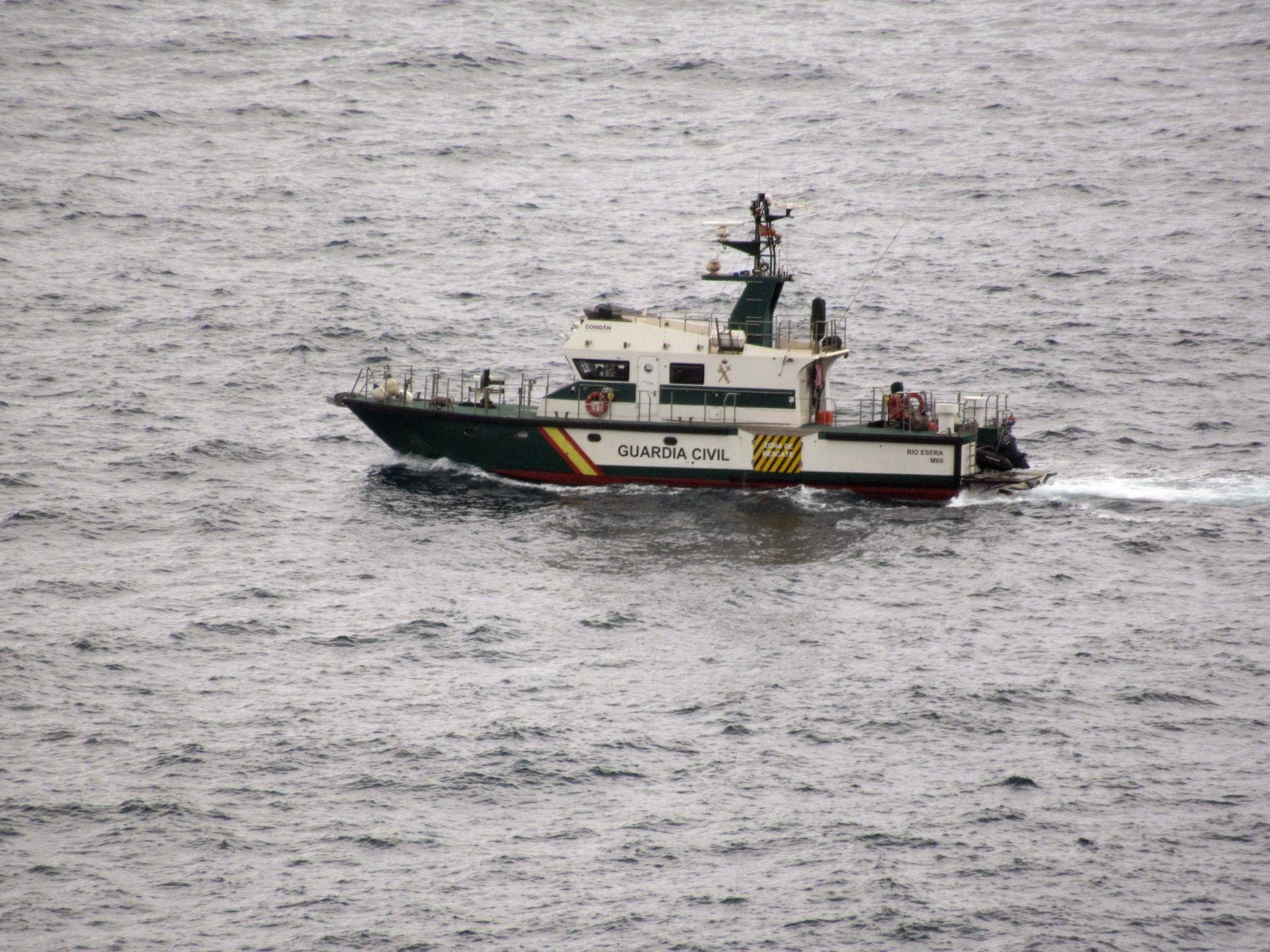 Por tierra, mar y aire: continúa la búsqueda en el Cabo Peñas de la desaparecida de 33 años