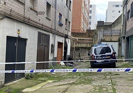 La Policía Científica, esta mañana en el lugar del incendio.