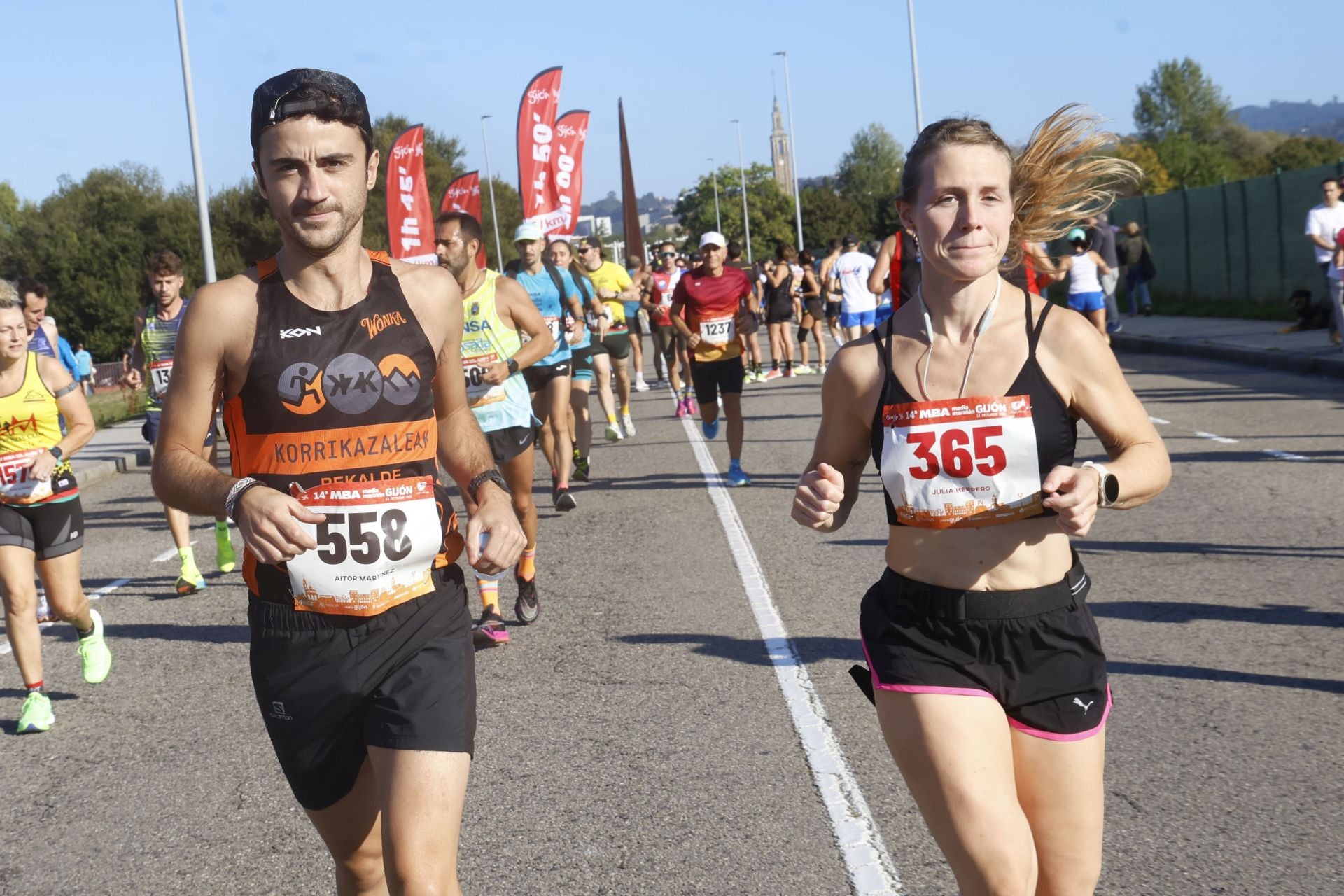 ¿Participaste en la Media Maratón de Gijón? ¡Búscate en las fotos! (1)