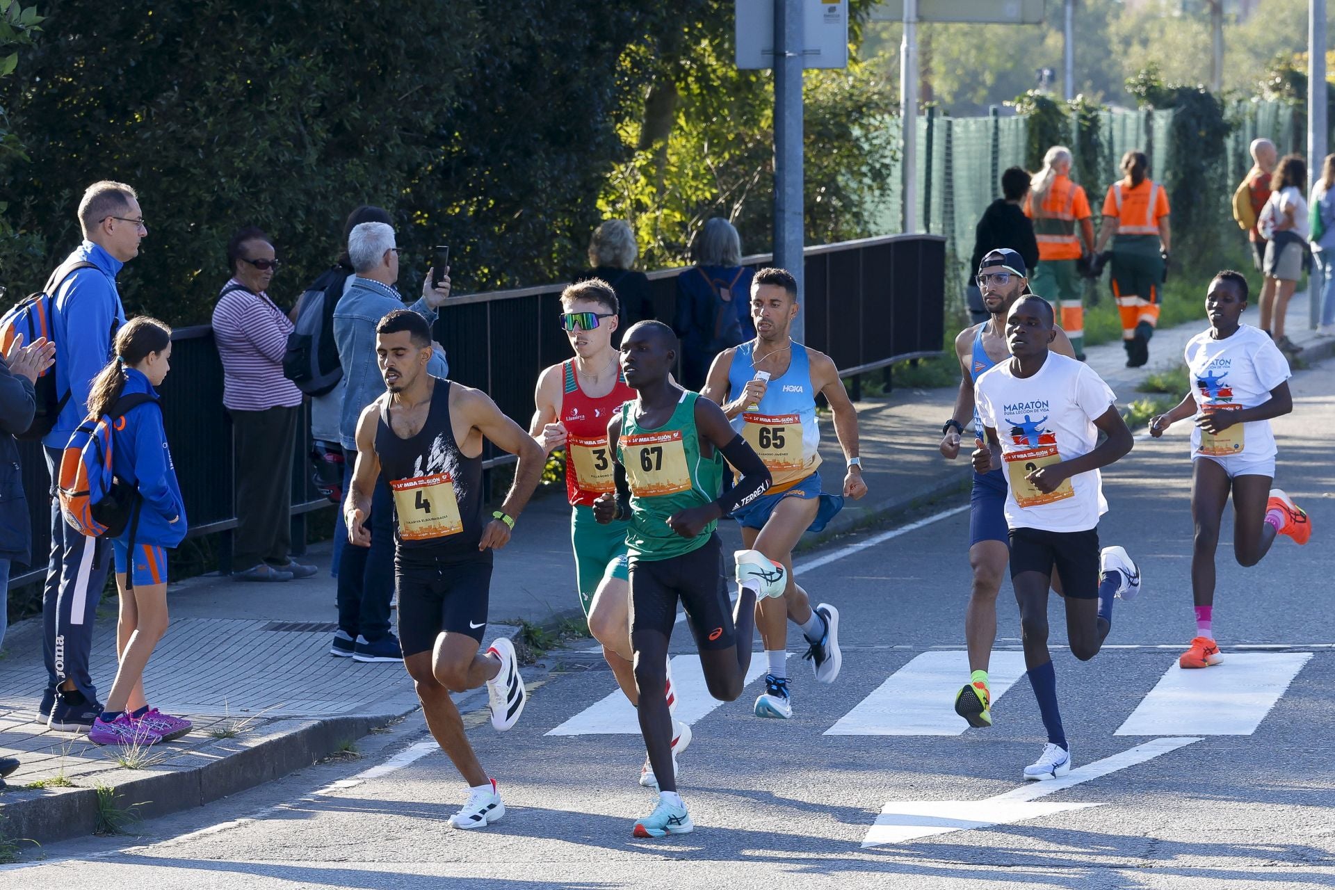 ¿Participaste en la Media Maratón de Gijón? ¡Búscate en las fotos! (1)