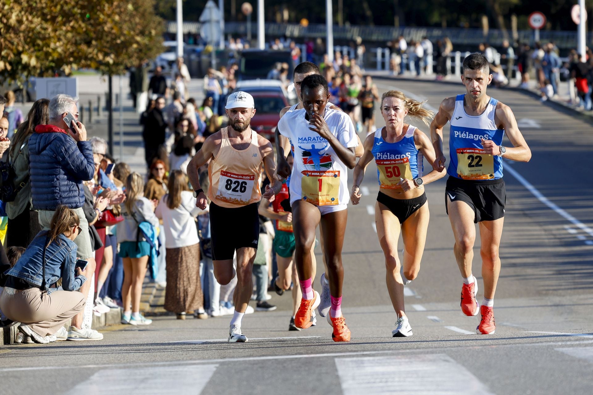 ¿Participaste en la Media Maratón de Gijón? ¡Búscate en las fotos! (1)