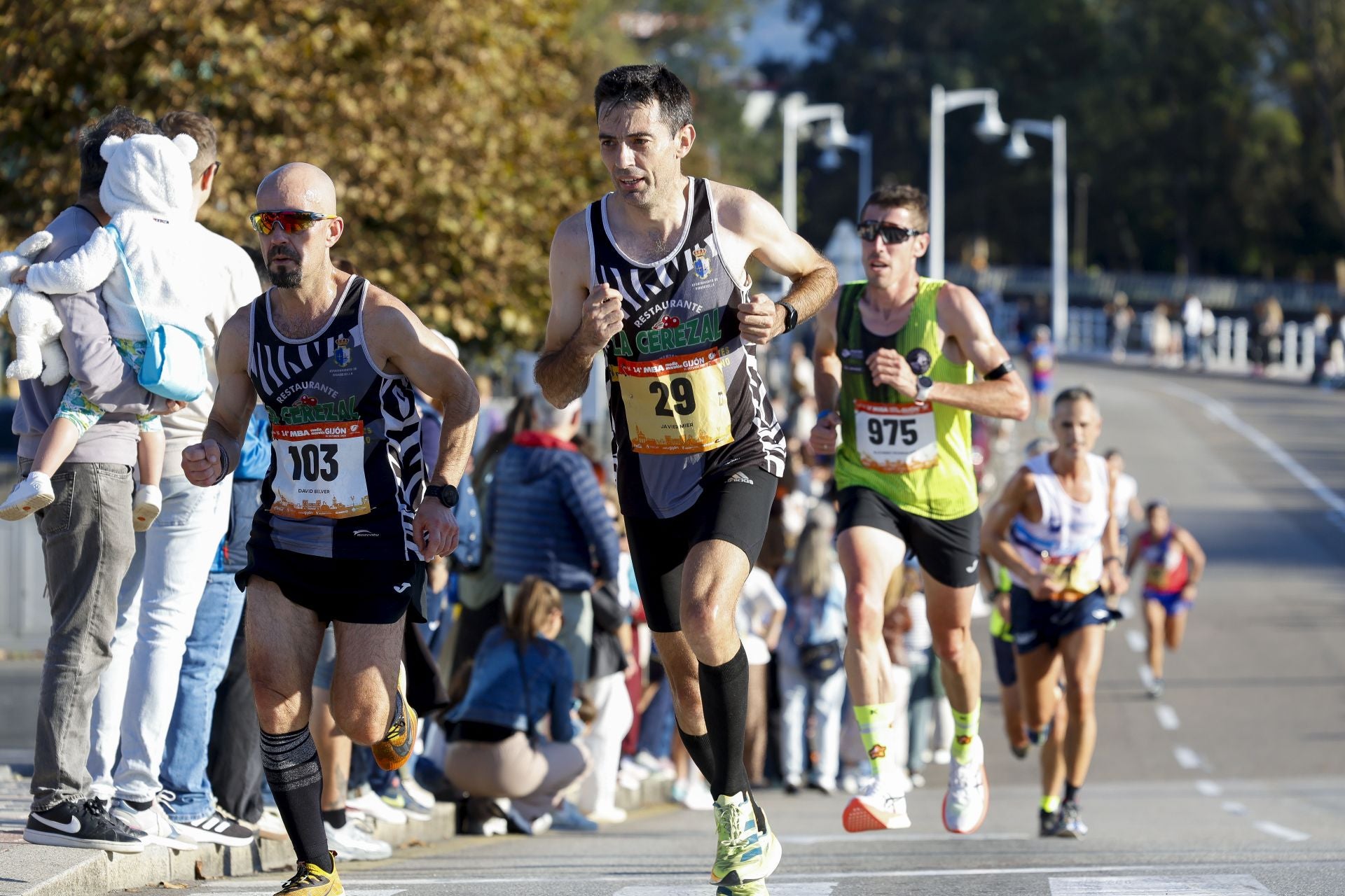 ¿Participaste en la Media Maratón de Gijón? ¡Búscate en las fotos! (1)