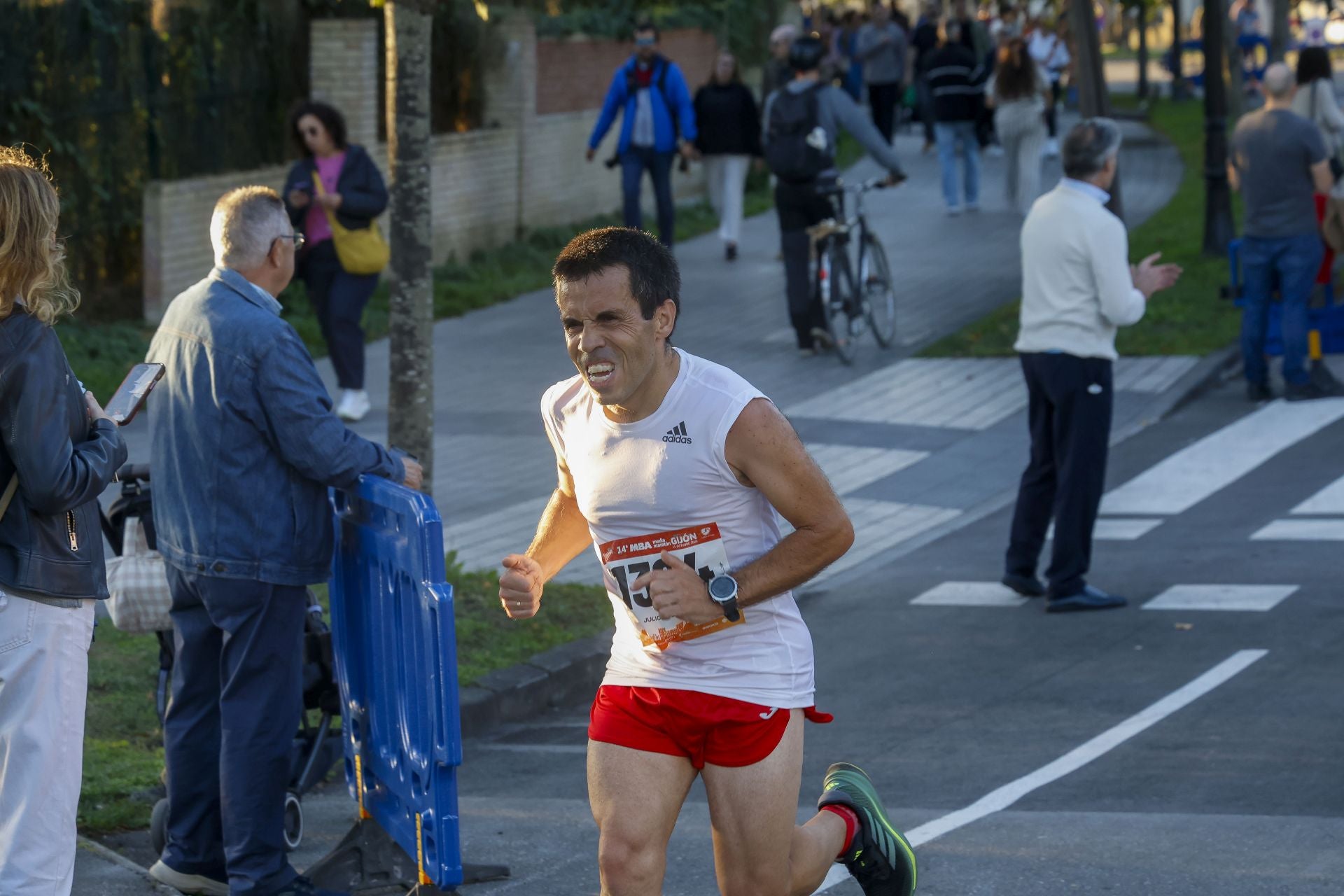 ¿Participaste en la Media Maratón de Gijón? ¡Búscate en las fotos! (2)