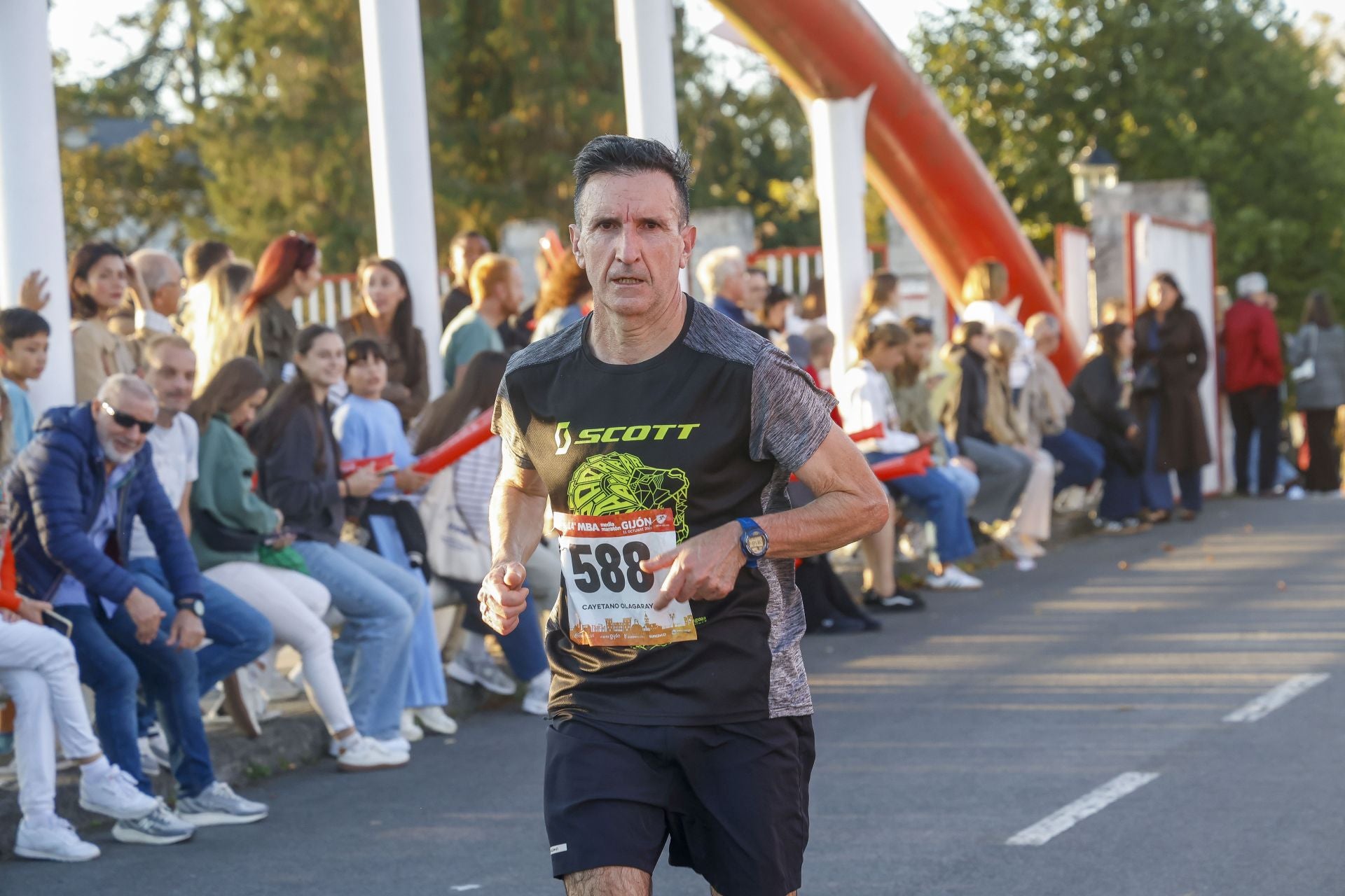 ¿Participaste en la Media Maratón de Gijón? ¡Búscate en las fotos! (2)