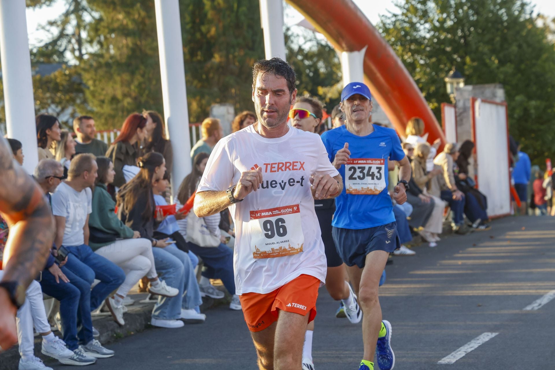 ¿Participaste en la Media Maratón de Gijón? ¡Búscate en las fotos! (2)