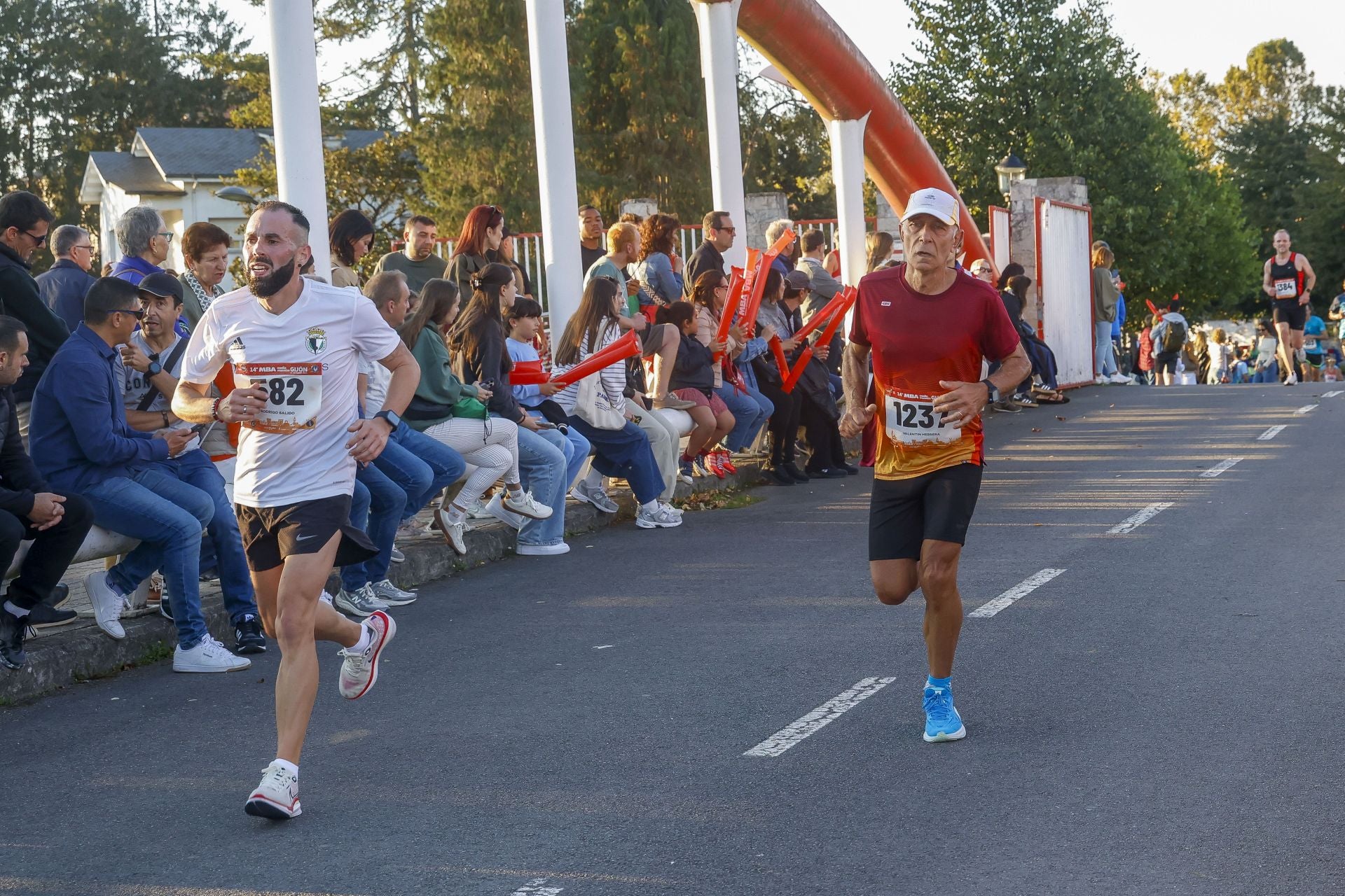 ¿Participaste en la Media Maratón de Gijón? ¡Búscate en las fotos! (2)