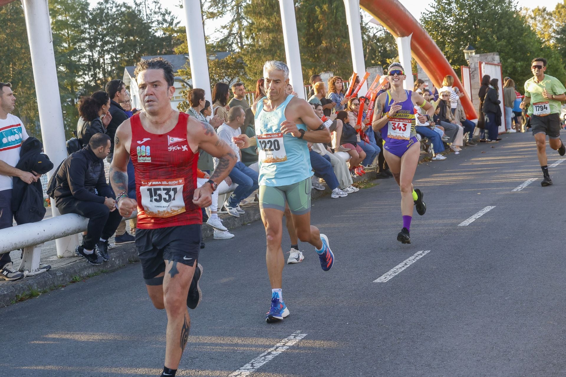 ¿Participaste en la Media Maratón de Gijón? ¡Búscate en las fotos! (2)
