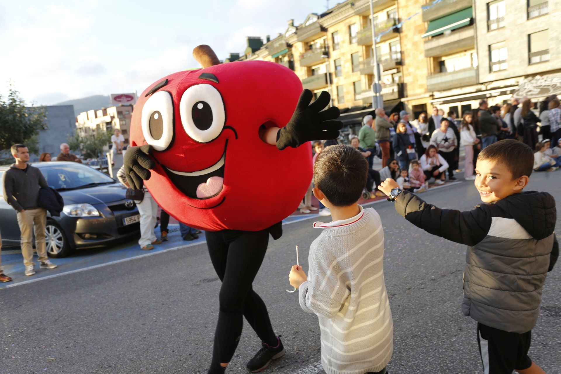 Estas son las carrozas que desfilaron en Villaviciosa