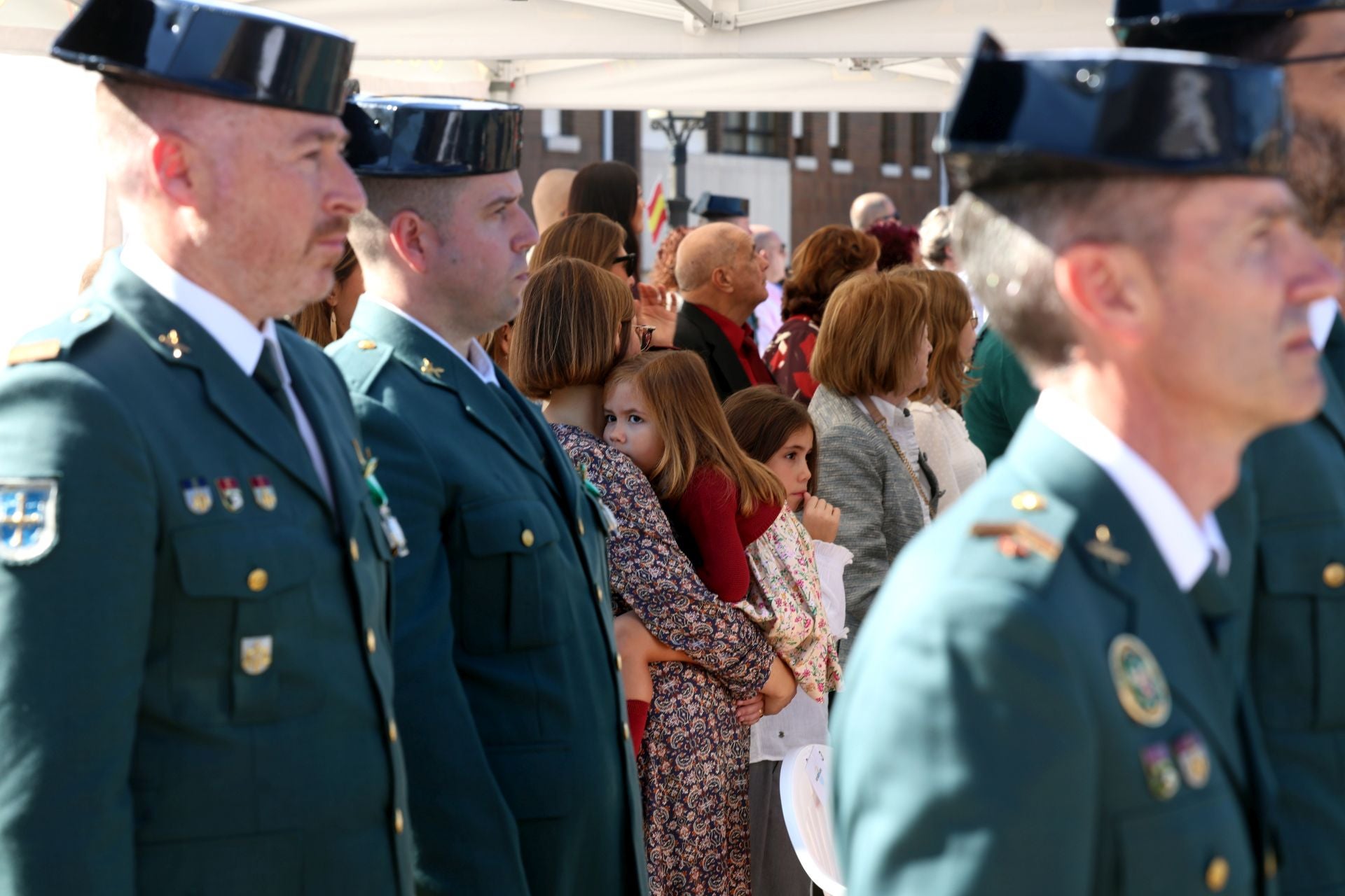 Un día para hacer balance y celebrar: las imágenes del Día del Pilar en Oviedo