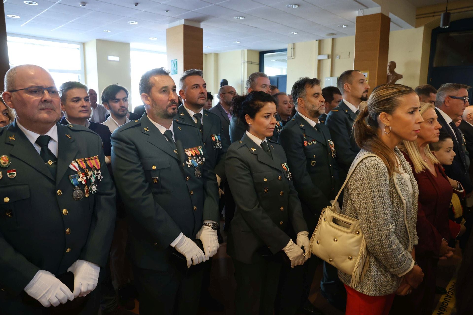 La Guardia Civil honra en Avilés a la patrona del cuerpo