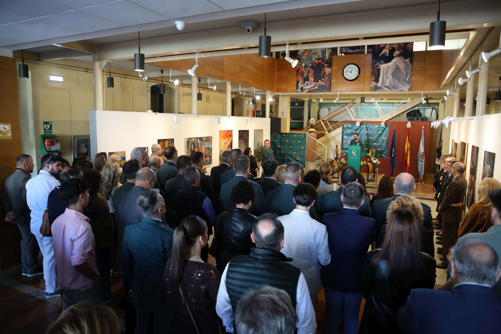 La Guardia Civil honra en Avilés a la patrona del cuerpo