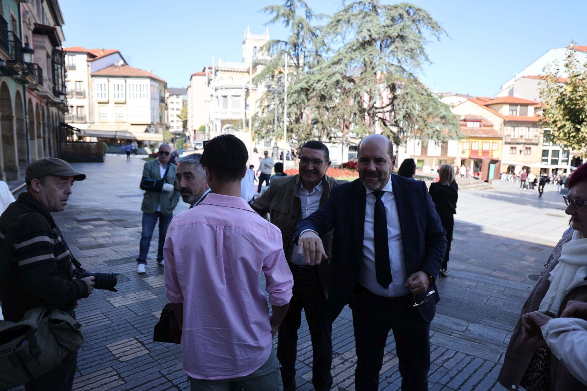 La Guardia Civil honra en Avilés a la patrona del cuerpo