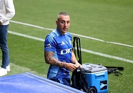 Cazorla, en un entrenamiento con el Real Oviedo.