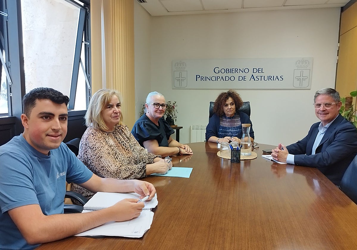 Nicolás Fernández, Montse Alonso, Eva María Pérez, Marta del Arco y Enrique Rodríguez.