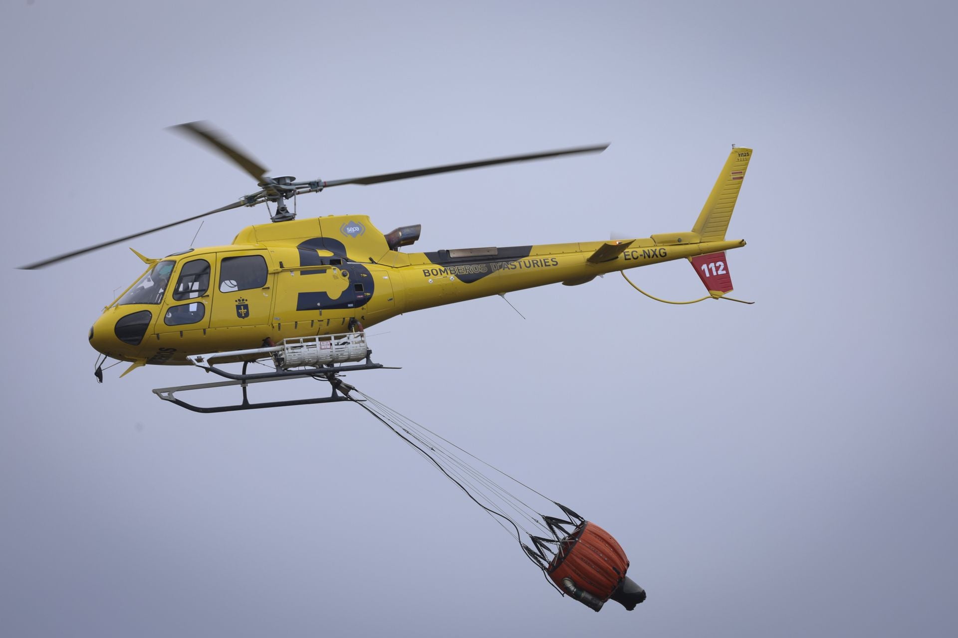 Incendio en el Monte Areo: el fuego arrasa varias hectáreas de vegetación