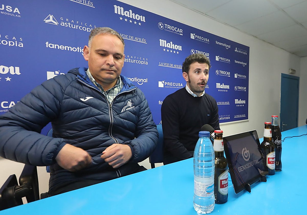 Gerardo González y Diego Baeza, en la sala de prensa del Suárez Puerta.