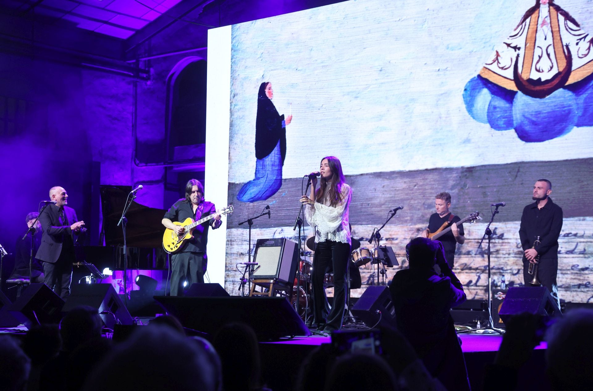 La Fábrica de Armas de la Vega echa a andar con las fotografías de Graciela Iturbide