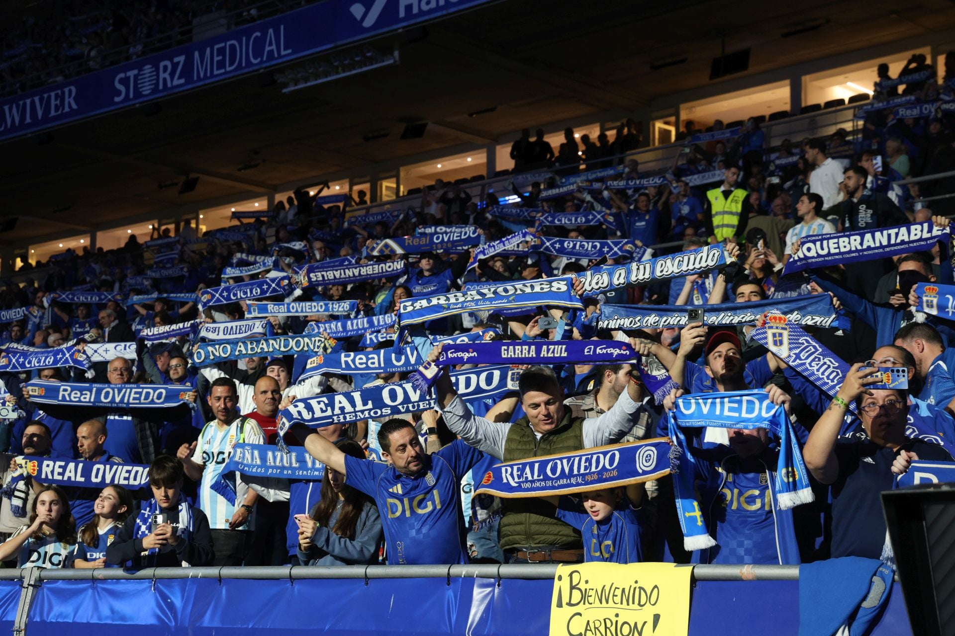¿Estuviste en el Real Oviedo - Espanyol? ¡Búscate entre las imágenes!