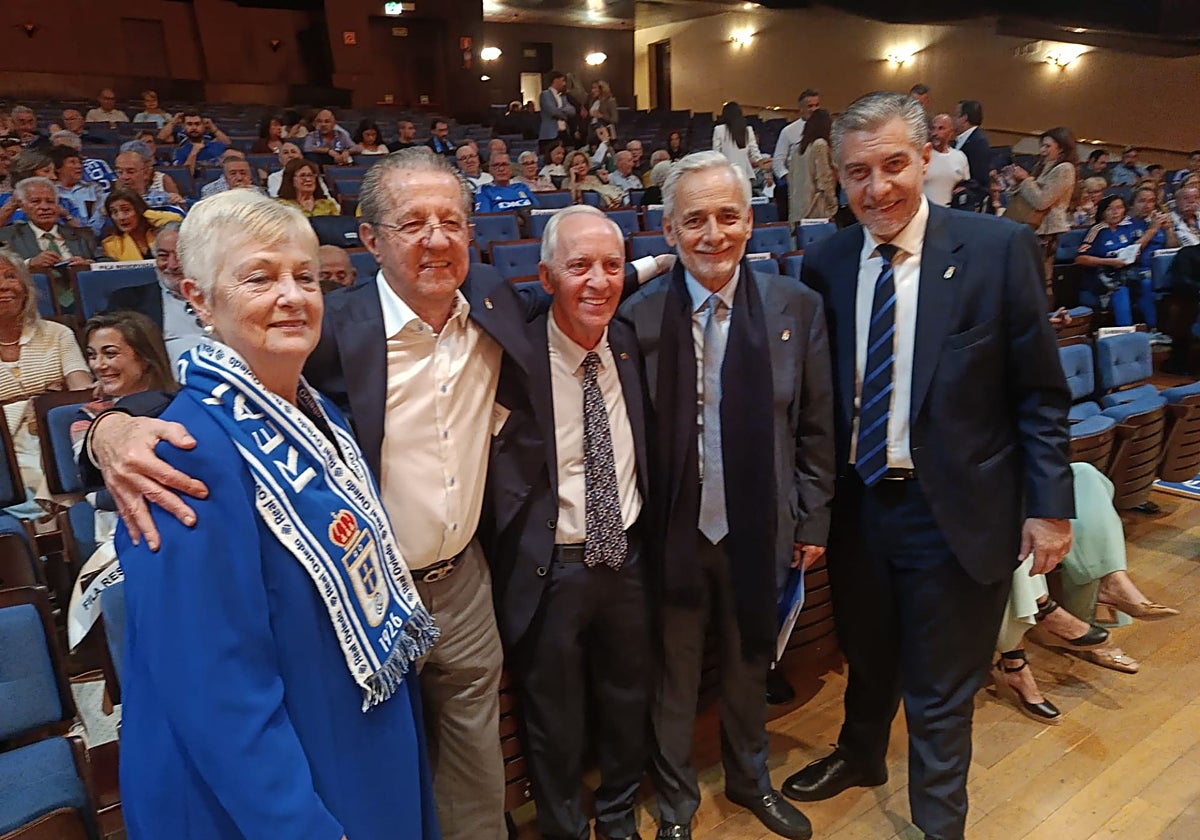 Foto de familia en el Auditorio.