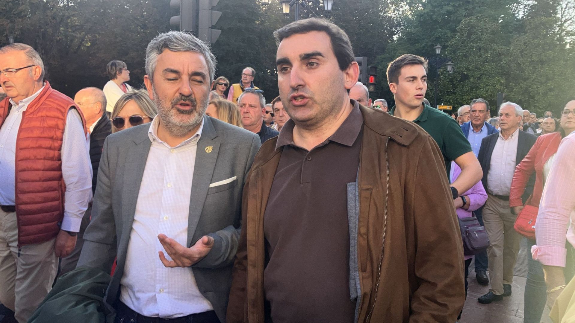 La multitudinaria manifestación en Oviedo contra el peaje del Huerna, en imágenes