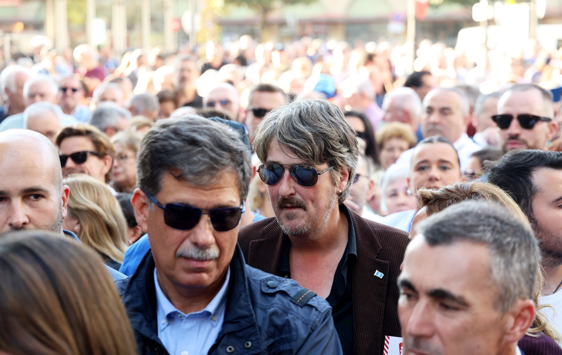 La multitudinaria manifestación en Oviedo contra el peaje del Huerna, en imágenes