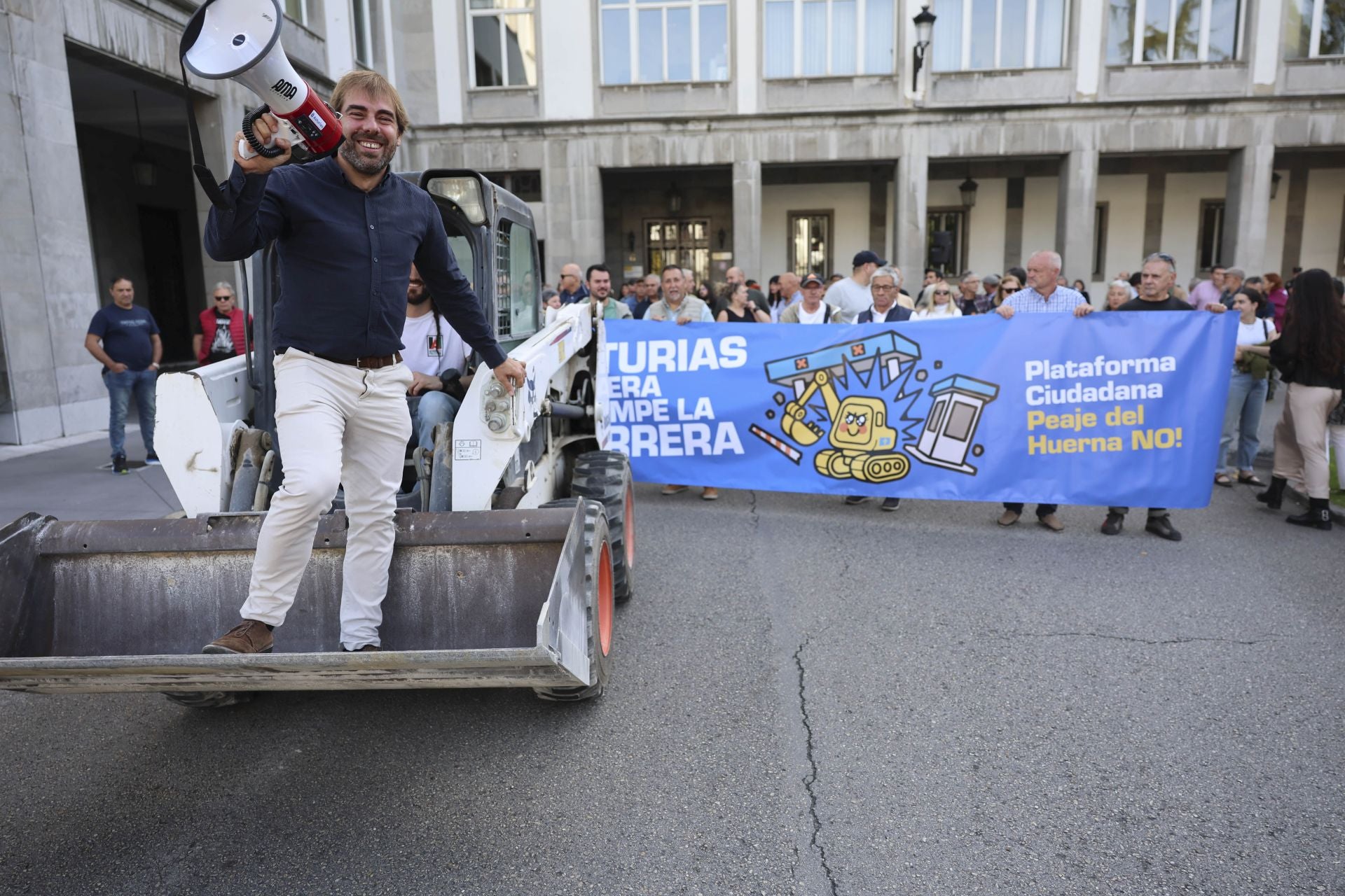 Segunda protesta por «un agravio histórico»: así ha sido la manifestación contra el peaje del Huerna