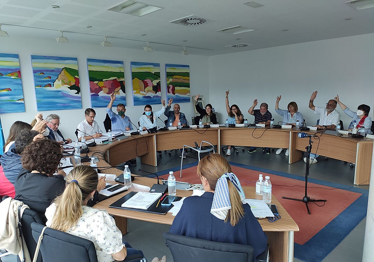 Uno de los Plenos del Ayuntamiento de Gozón