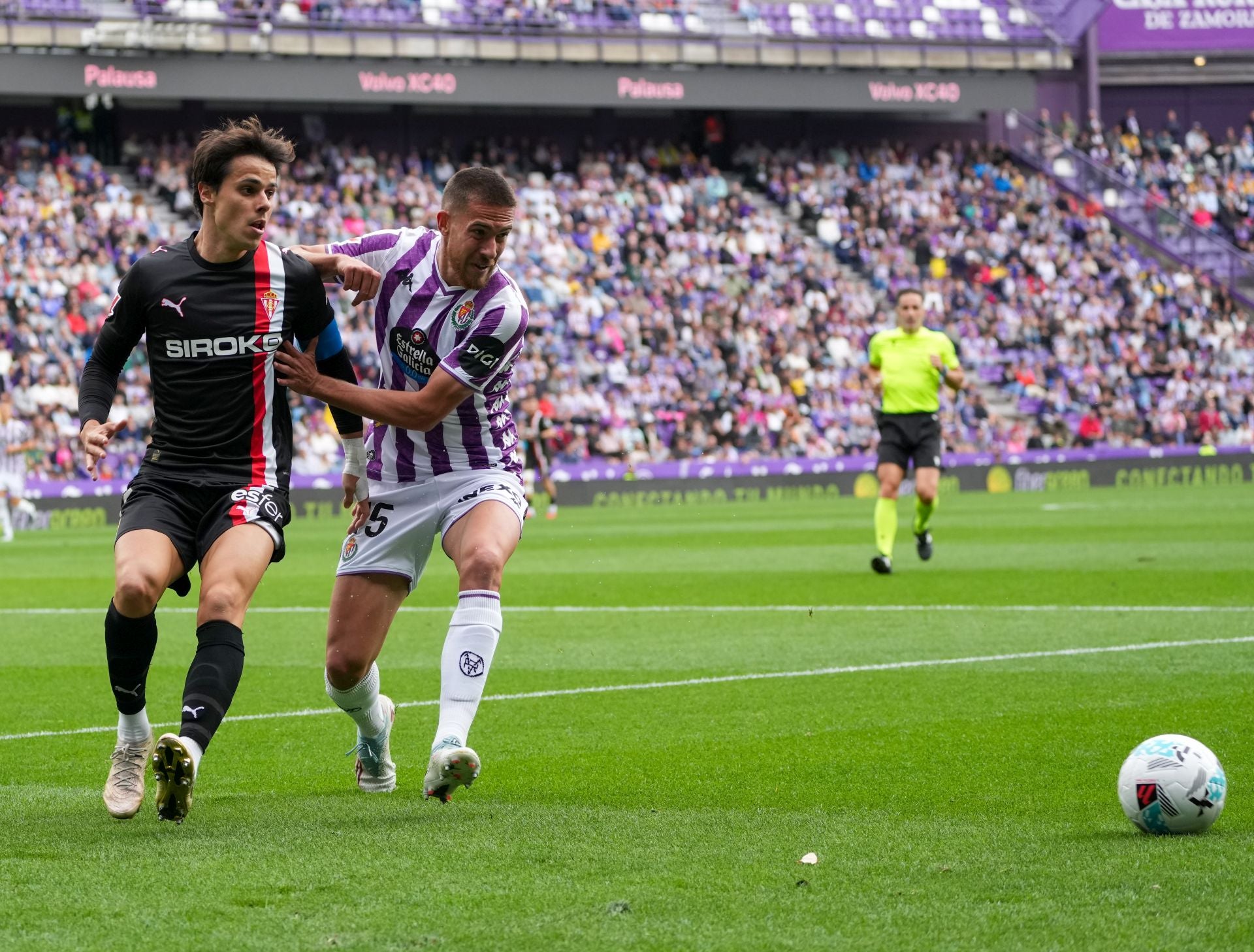Las mejores jugadas del Real Valladolid-Sporting de Gijón, en imágenes