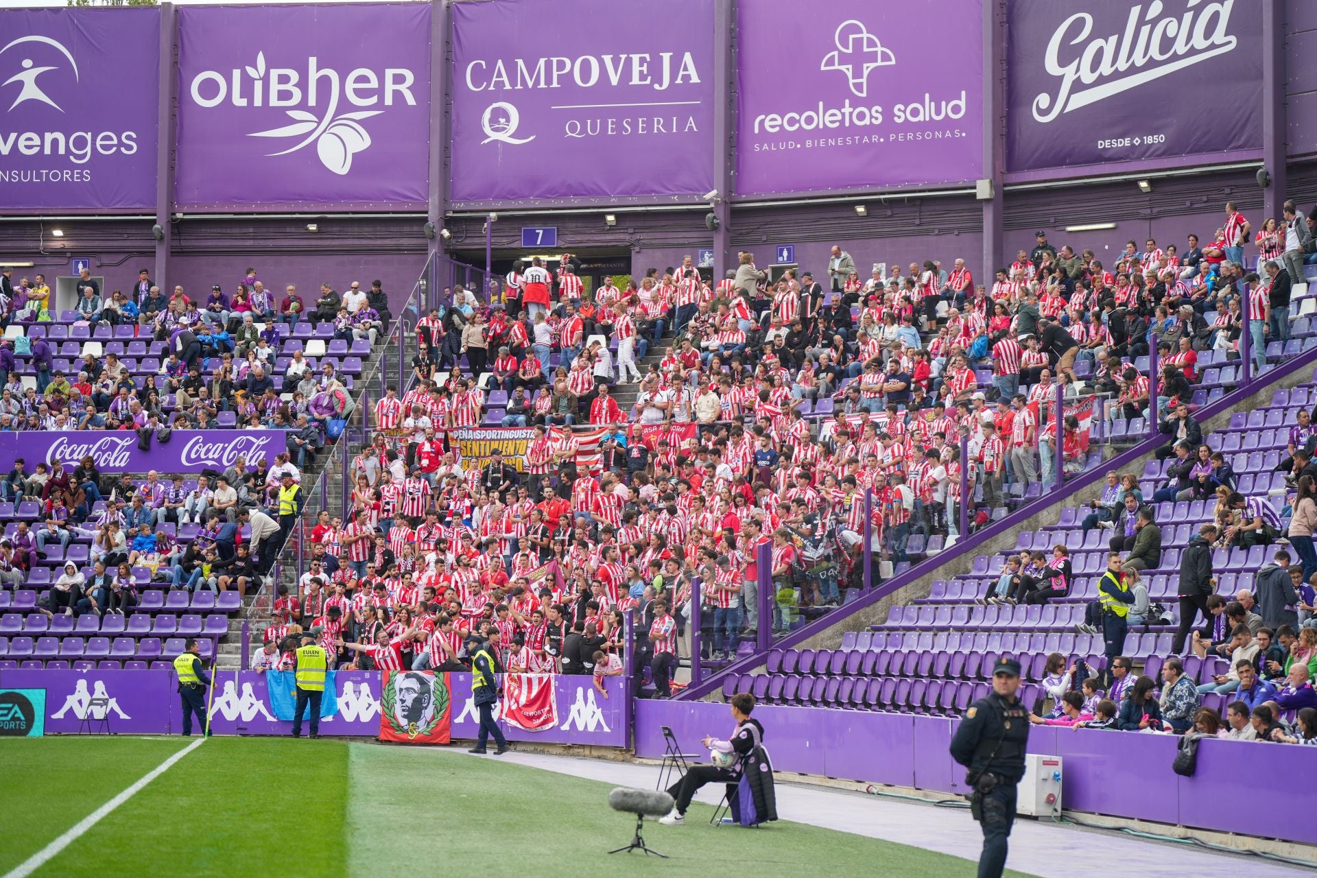 Las mejores jugadas del Real Valladolid-Sporting de Gijón, en imágenes