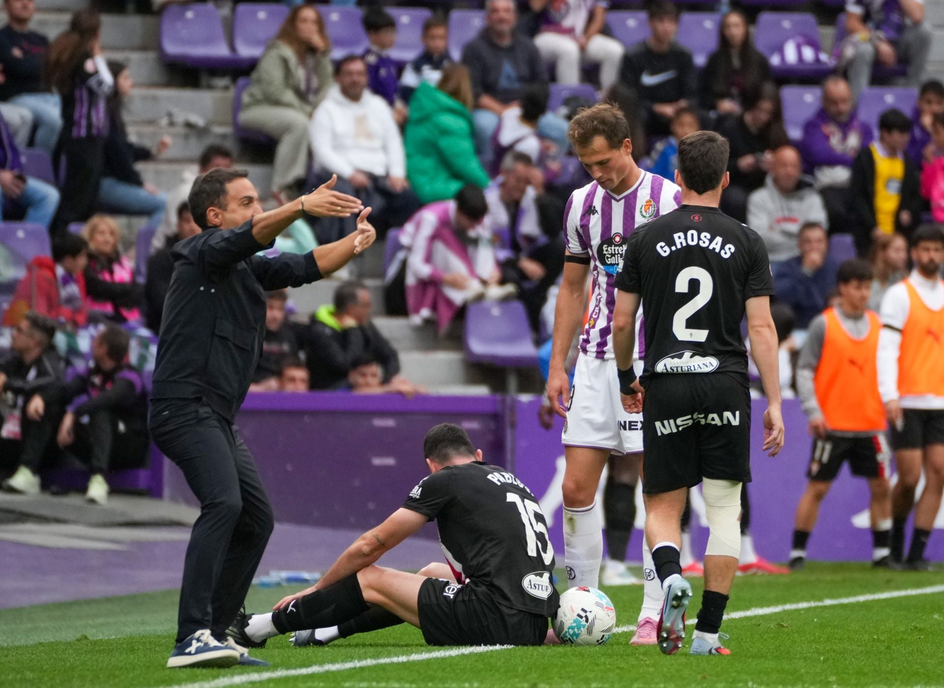 Las mejores jugadas del Real Valladolid-Sporting de Gijón, en imágenes